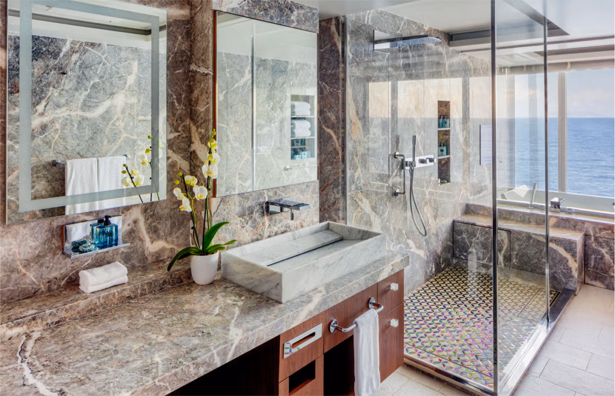 CRYSTAL SYMPHONY -  PENTHOUSE SUITE - BATHROOM