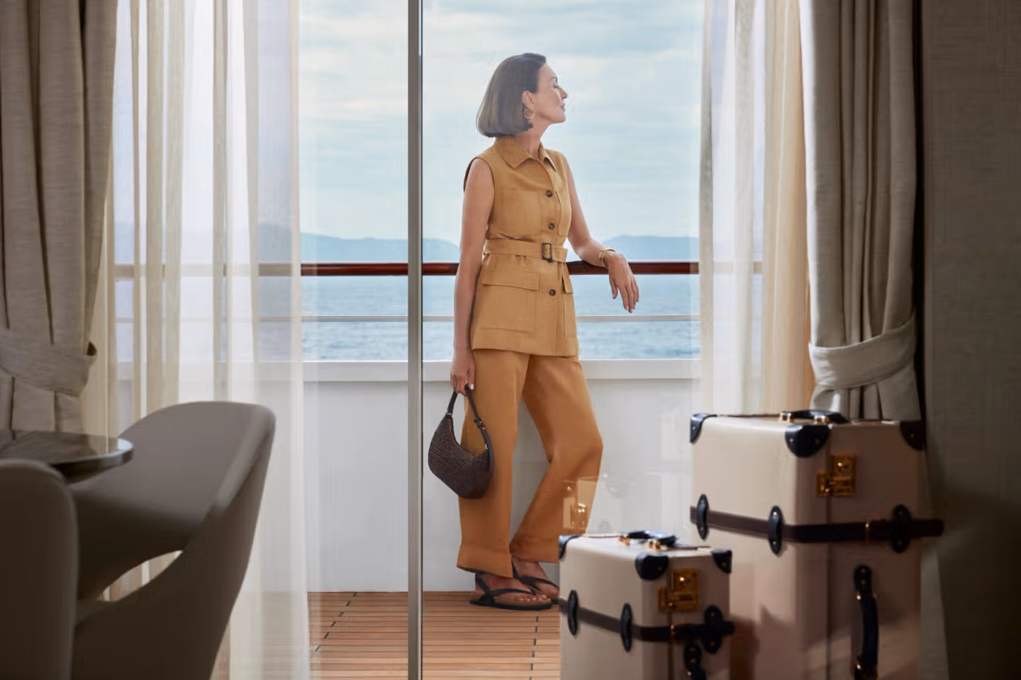 JUNIOR CRYSTAL PENTHOUSE SUITE